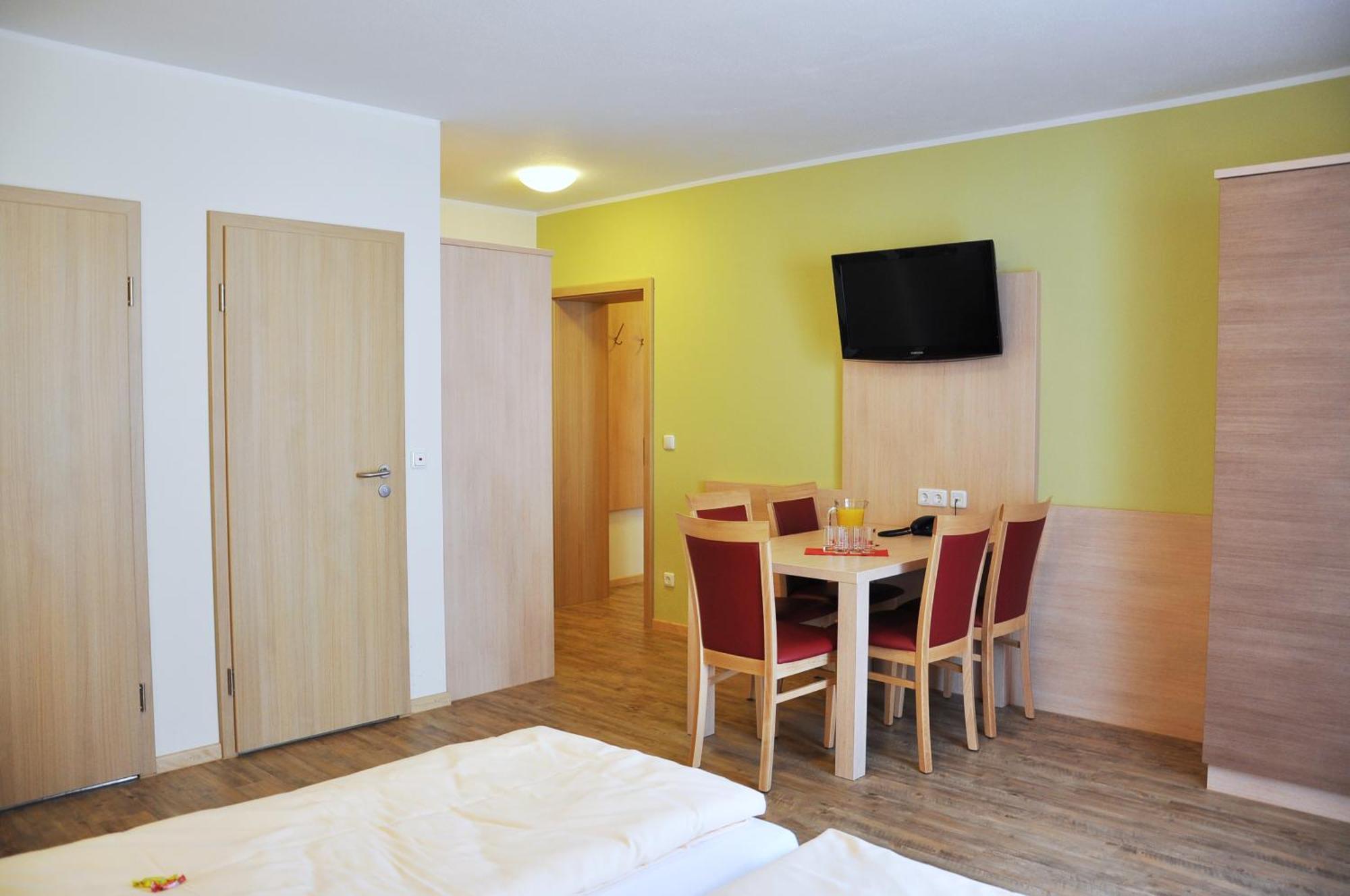 Gaestehaus Zehmerhof Bei Erding 발퍼트스기르헹 외부 사진